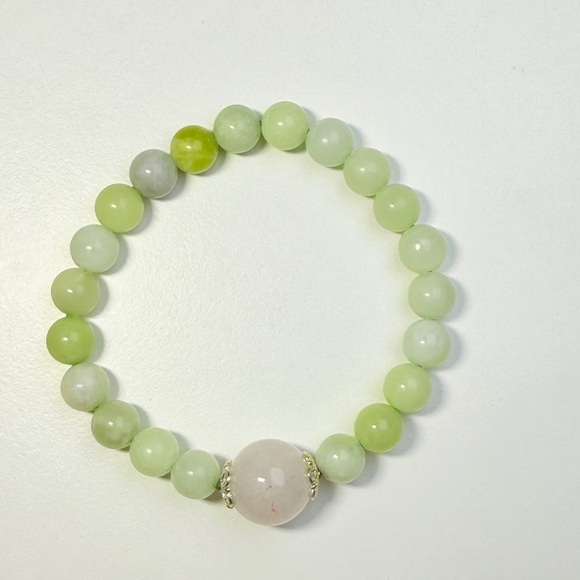 Jewelry - Handmade Light Green Stone Bracelet with Clear Center Bead